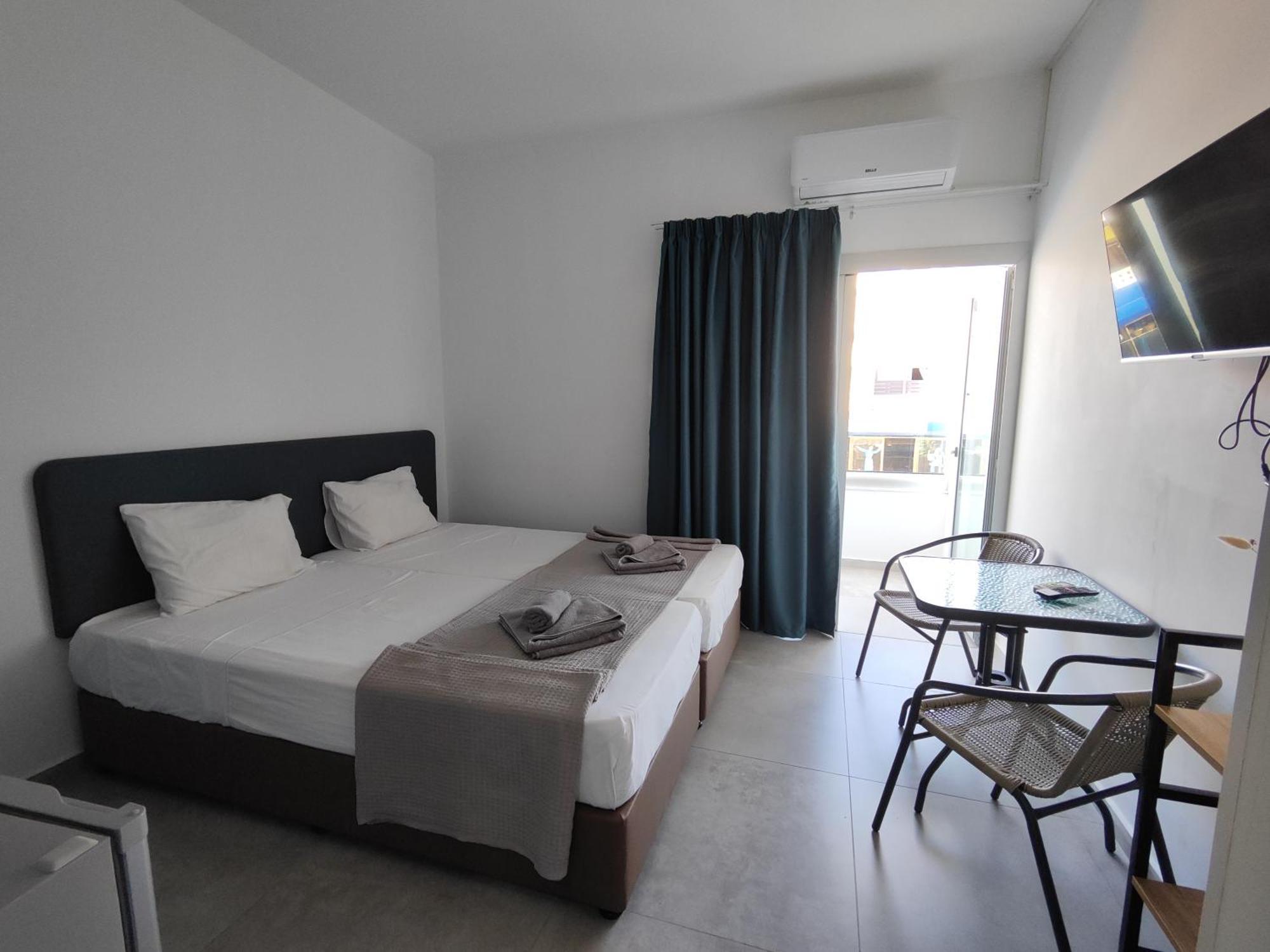 Sun Plaza Suites - Adults Only Айя Напа Екстериор снимка
