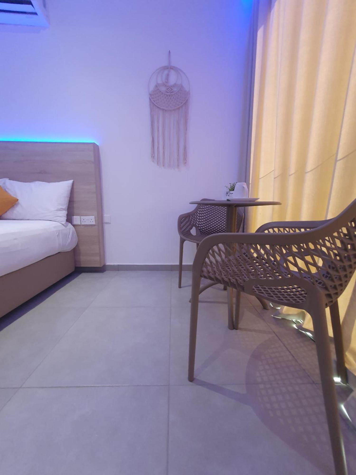 Sun Plaza Suites - Adults Only Айя Напа Екстериор снимка