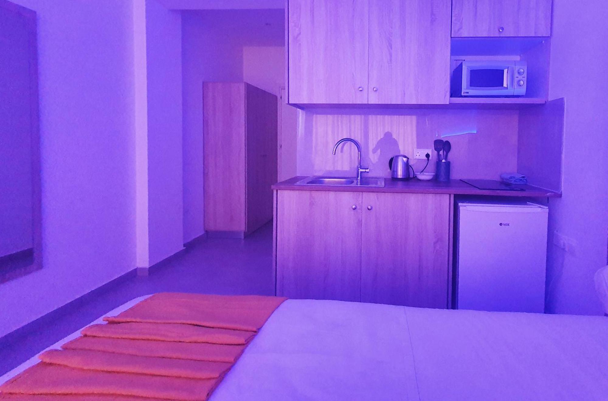 Sun Plaza Suites - Adults Only Айя Напа Екстериор снимка