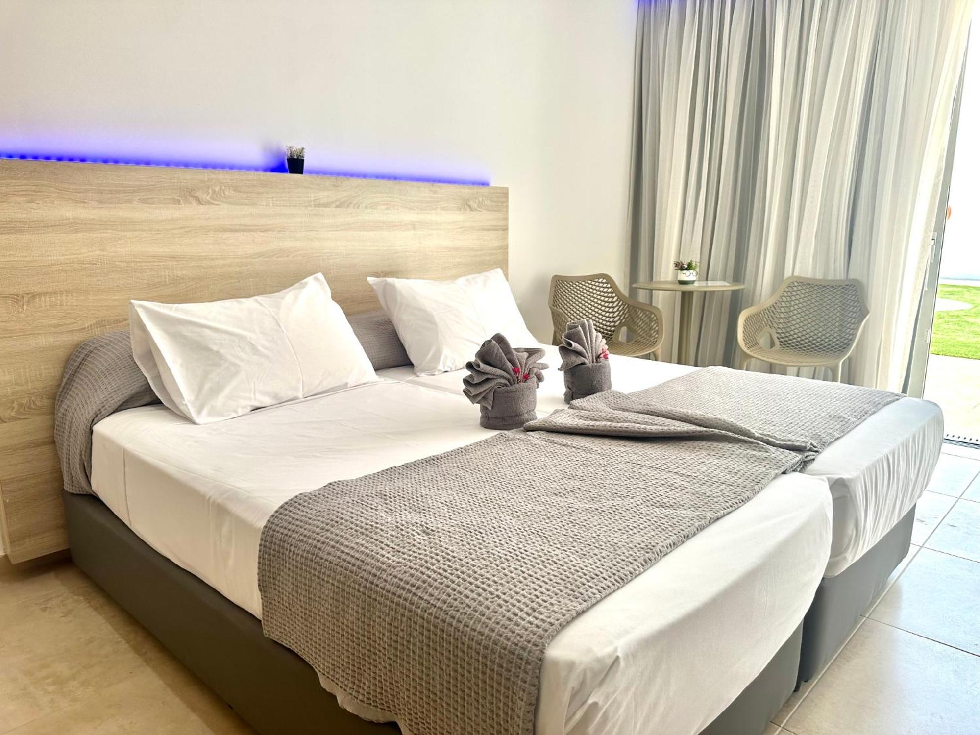 Sun Plaza Suites - Adults Only Айя Напа Екстериор снимка