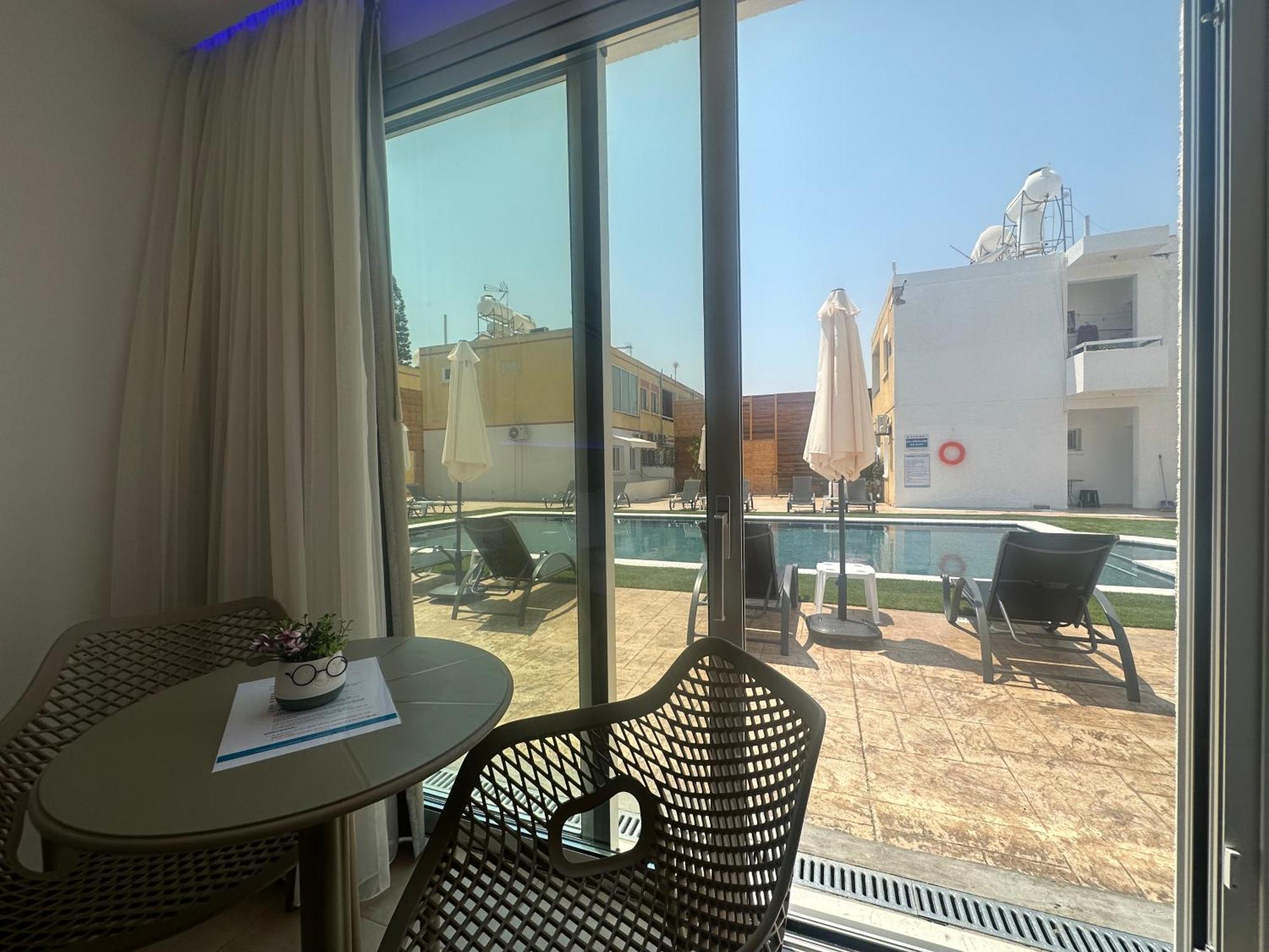Sun Plaza Suites - Adults Only Айя Напа Екстериор снимка