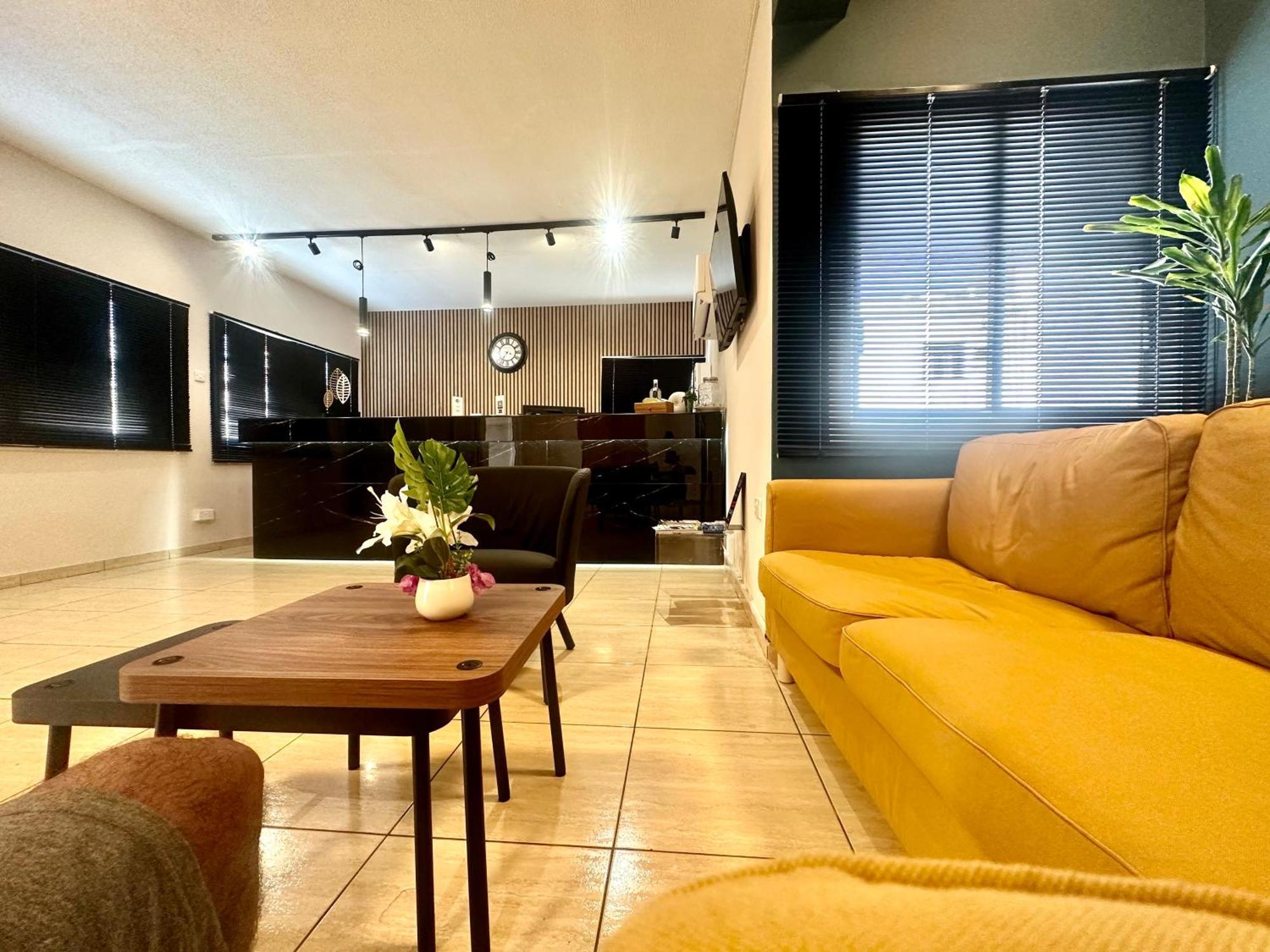 Sun Plaza Suites - Adults Only Айя Напа Екстериор снимка